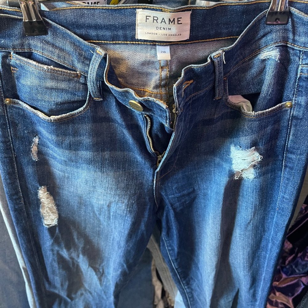 FRAME Denim Skinny Leg Jeans